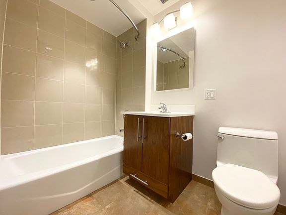 5th image of 276 Water St APT 3