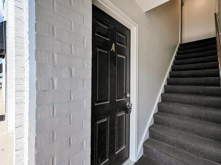 929 Pacific Ave #A — Photo 3