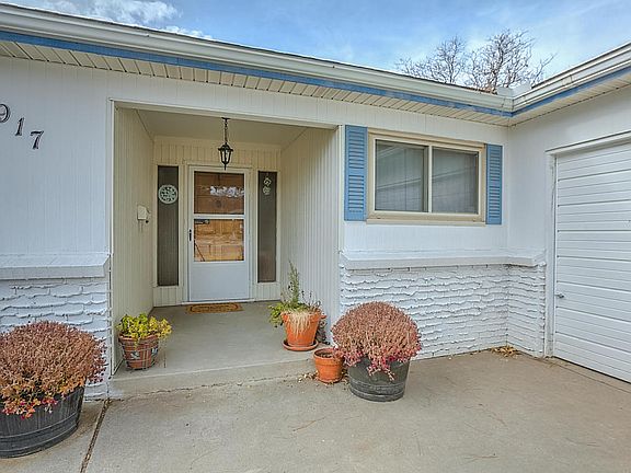 5th image of 2917 San Pablo St NE