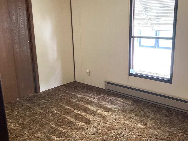 103 E Herriman Ave — Photo 4