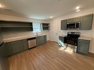 208 Meadow St #C, Scottsboro, AL 35768