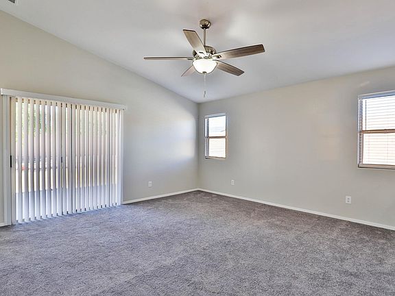 3rd image of 29722 W Clarendon Ave