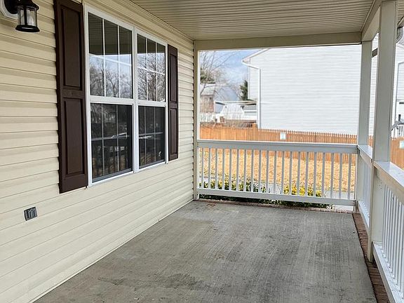 3rd image of 7772 Old House Rd