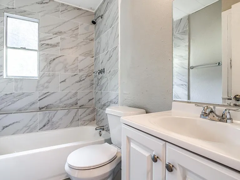 516 Highland Dr — Photo 5