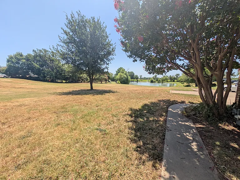 115 Meadowview Dr #4 — Photo 4
