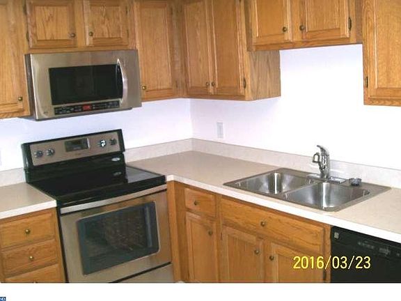 4th image of 166 Lake Arrowhead Cir