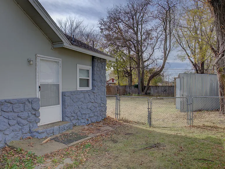 438 S 55th West Ave — Photo 23