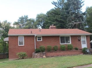 1671 Charl Ann Dr, Alliance, OH 44601