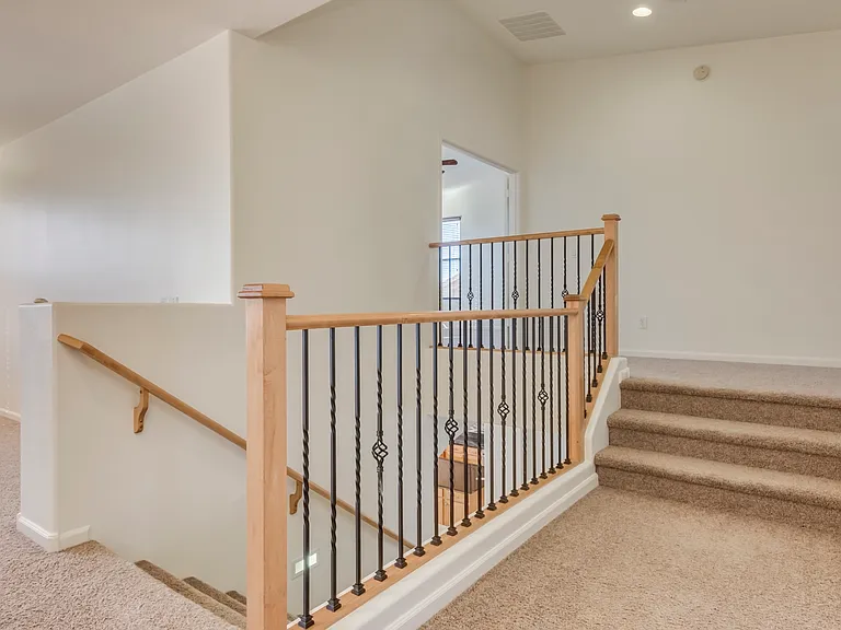5733 W Plum Rd — Photo 29