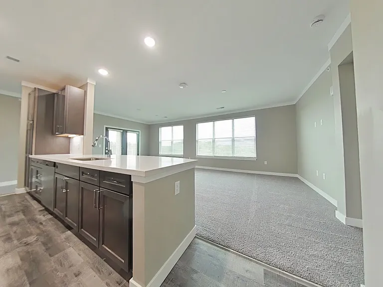 Altair Luxury Apartments — Photo 36