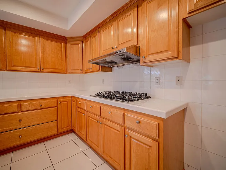 18950 Mount Walton Cir — Photo 8