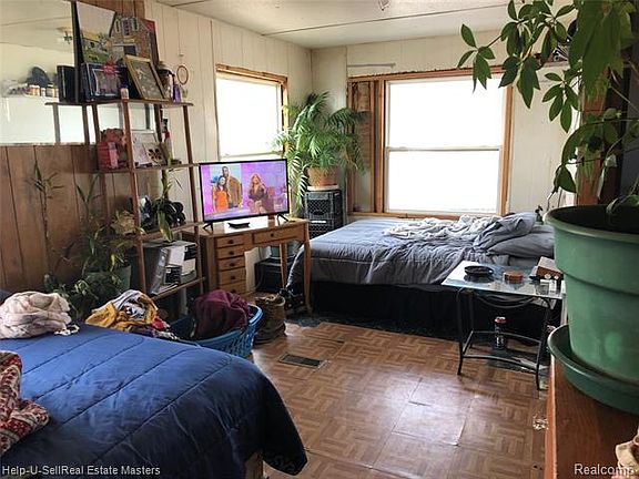 4th image of 4081 Velma Dr