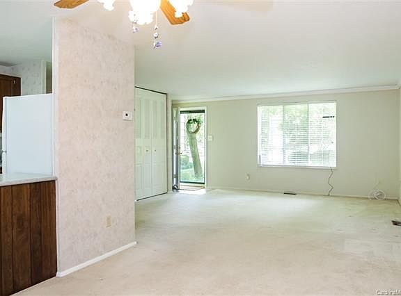 3rd image of 3201 Raven Glen Ct