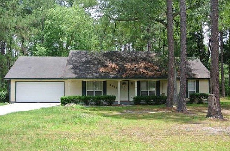 1st image of 3813 Honeysuckle Dr