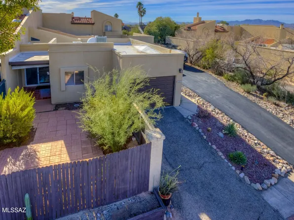 4425 W Pyracantha Dr, Tucson, AZ 85741