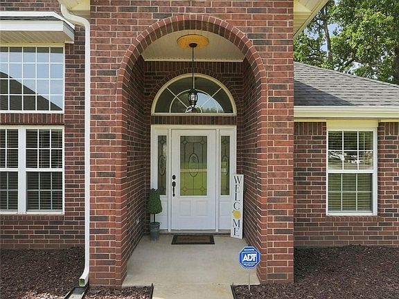 3rd image of 3314 Eaglecrest Cir