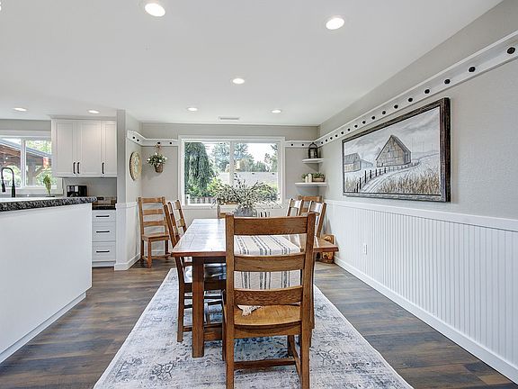 5th image of 6812 NE 62nd Ct