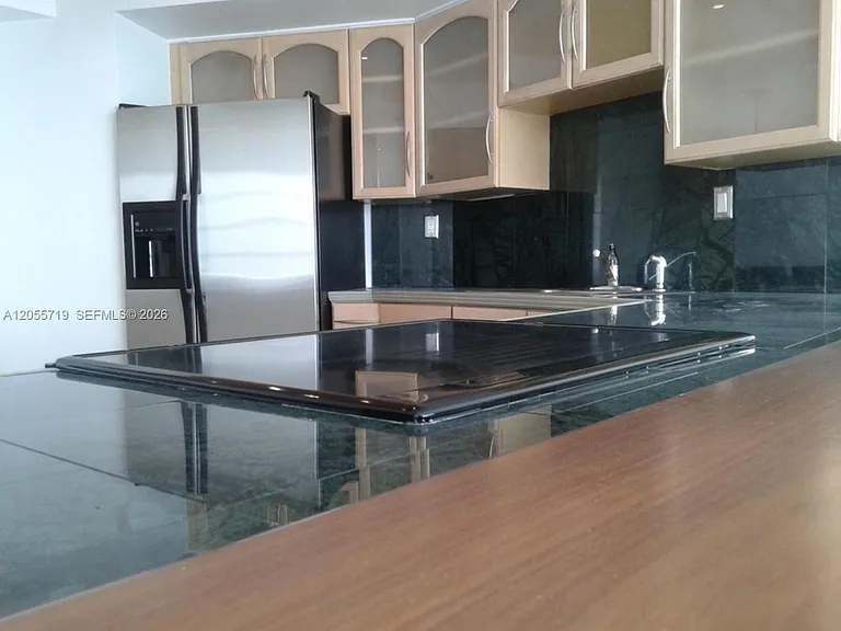 11930 N Bayshore Dr #1006 — Photo 13