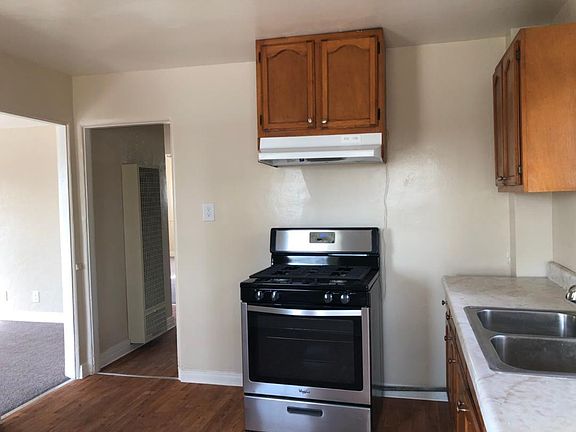 3rd image of 1169 Rosalind Ave