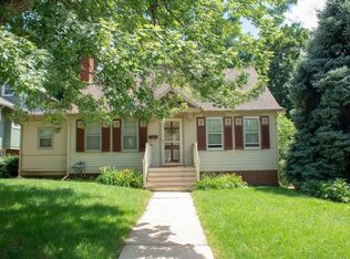5555 Mayberry St, Omaha, NE 68106