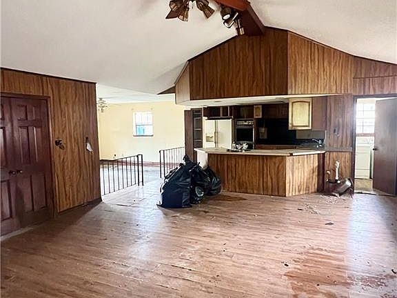 2nd image of 3719 W Grandlake Blvd