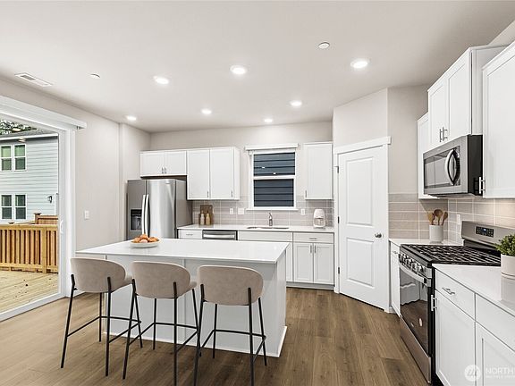 7th image of this home