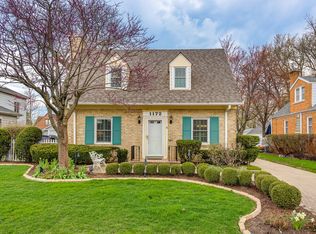 1172 Jeannette St, Des Plaines, IL 60016