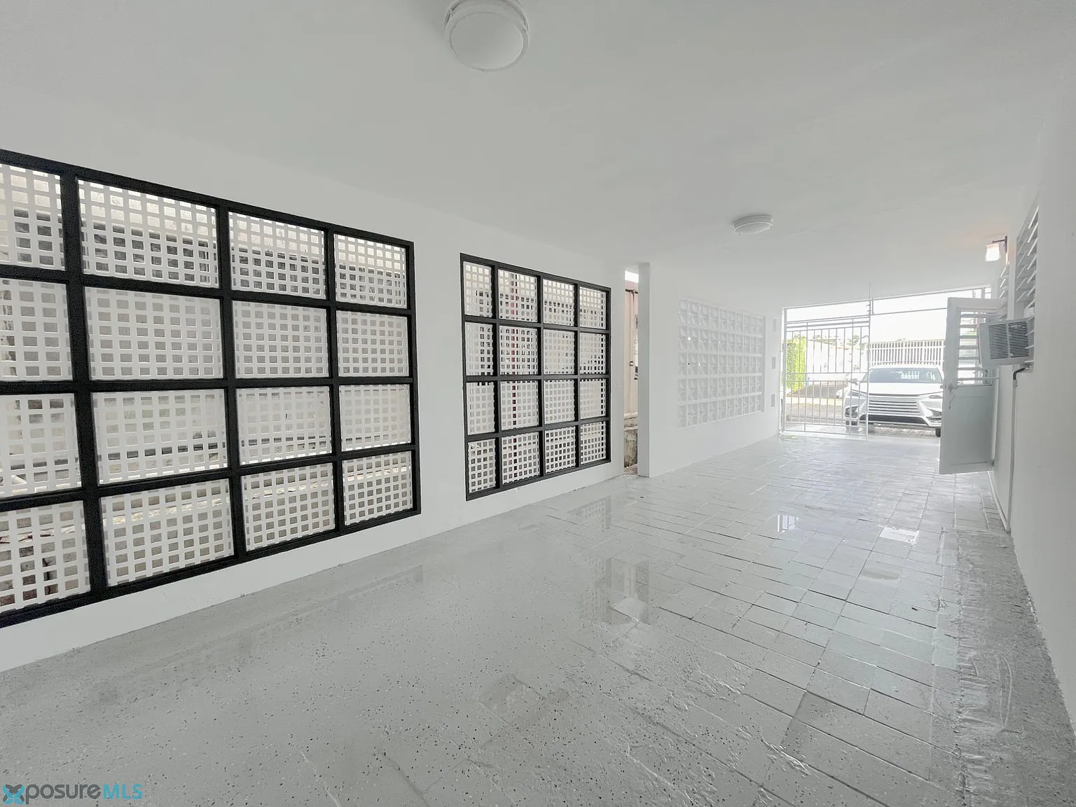 4 bed, 2.0 bath, 900 sqft, $1,350 — Photo 4