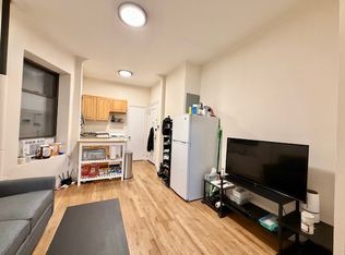 221 E 5th St APT 4, New York, NY 10003