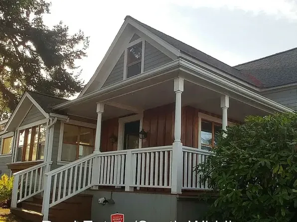 319 1st St, Langley, WA 98260