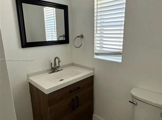 715 SW 6th St #2, Dania, FL 33004