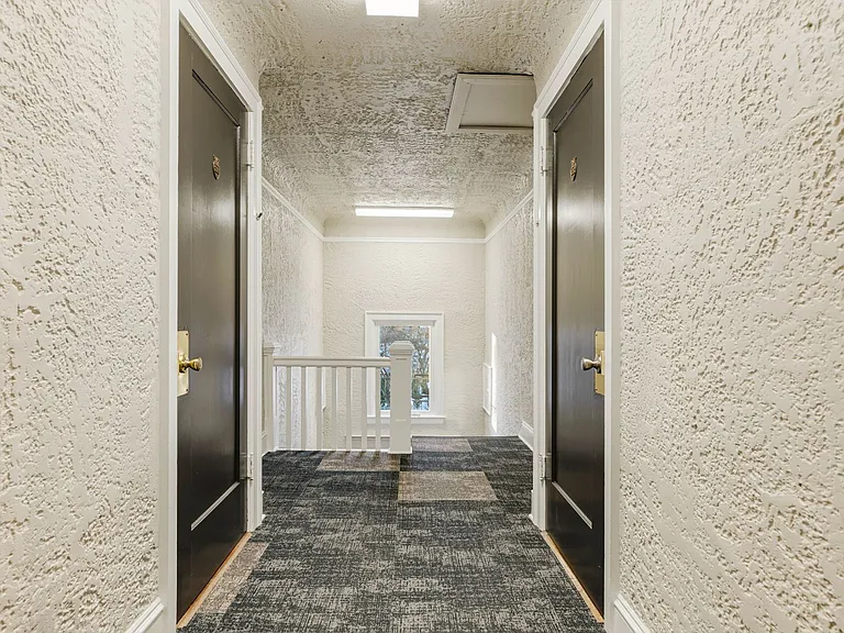 Frances Apts — Photo 48