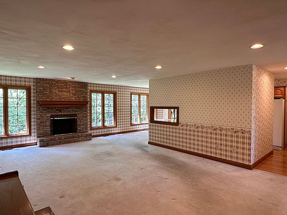 5th image of 447 E County Road 580 N