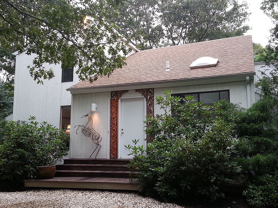 1st image of 33 Diane Dr