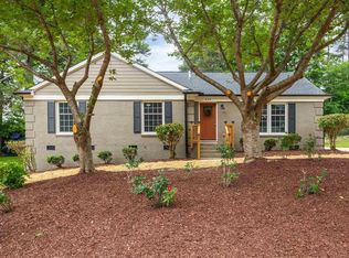 404 Pinecroft Dr, Raleigh, NC 27609