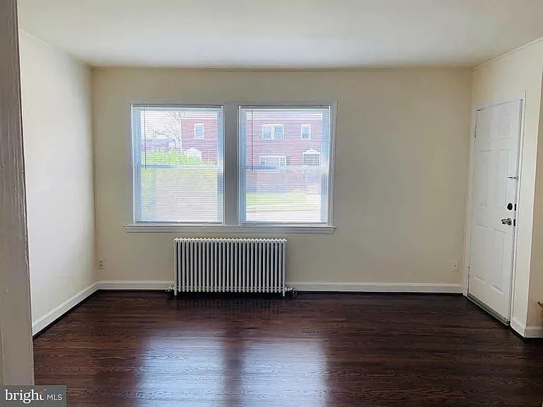 2900 Clearview Ave #1 — Photo 3