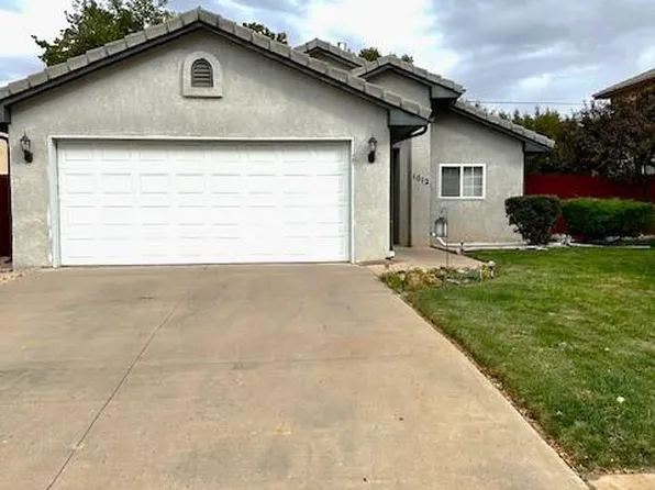 1012 Cedarcrest Dr, Pueblo, CO 81005