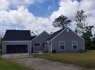 2042 Three Putt Ln, Panama City, FL 32404