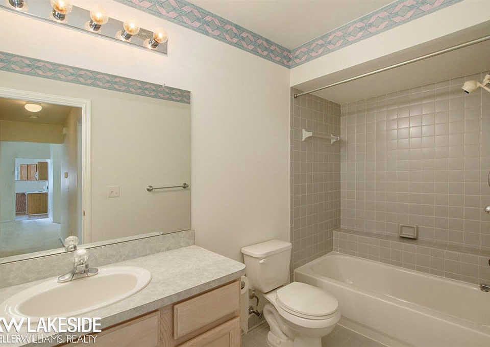 17098 Martingale Ln, photo 23