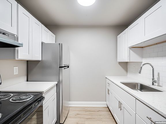 2nd image of 4605 Hayes Rd #4609-02