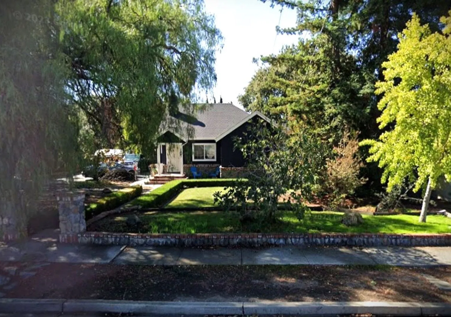 A Gem at Concord/Clayton Border - 4bd/2ba+basement & POOL — Photo 1