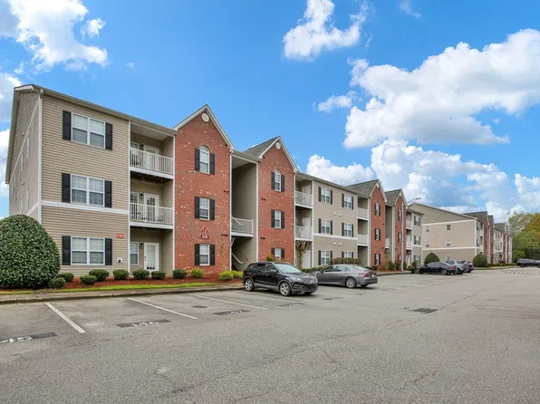 616 Marshtree Ln Unit 204, Fayetteville, NC 28314
