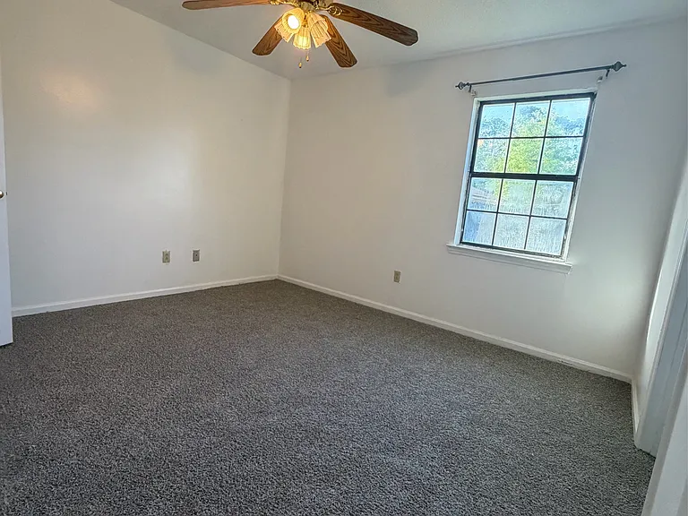 231 Honey Lane Cir — Photo 13