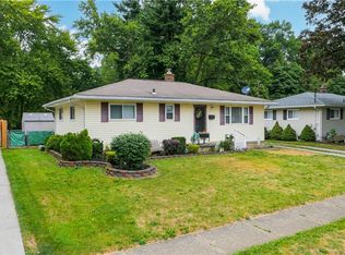 3427 Curtis St, Mogadore, OH