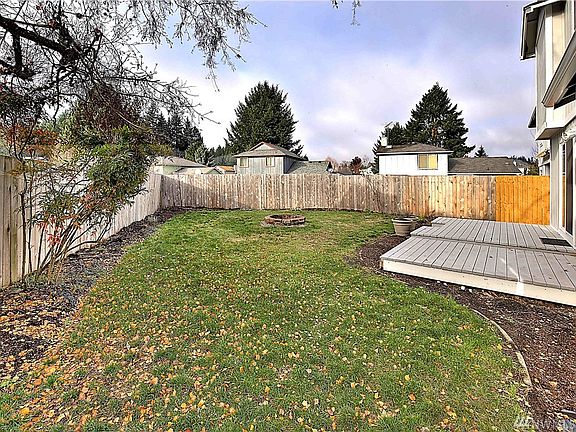 4th image of 14722 22nd Ave E