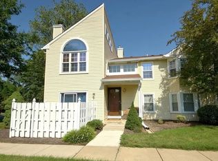 5 Mill Run W #232, Hightstown, NJ 08520