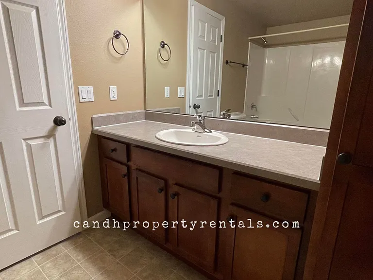 1053 Picador Way #1 — Photo 8