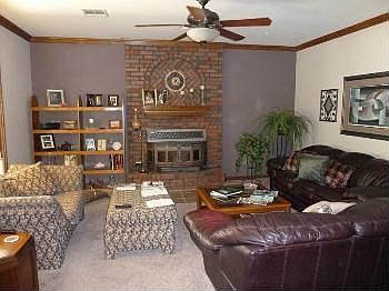 2nd image of 1 NW Pecan Valley Dr