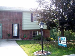 54 Nottingham Dr, Chambersburg, PA 17201