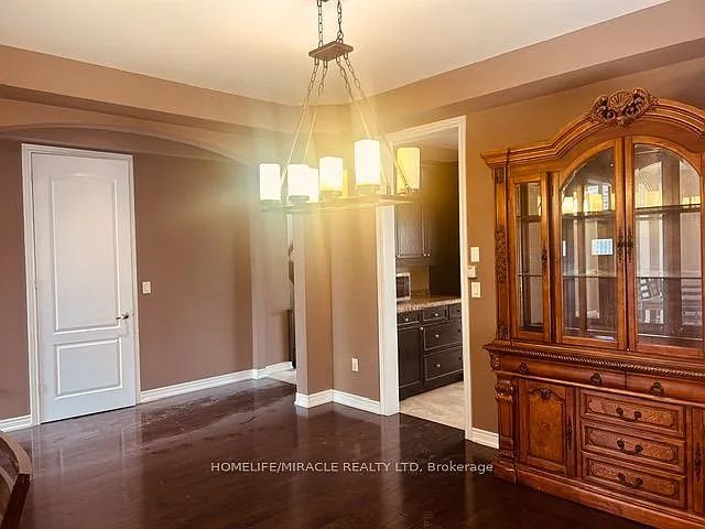 3 Lindyfalls Dr #UPPER LEVEL — Photo 12